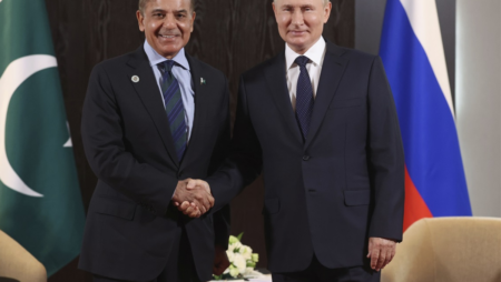 According to Islamabad, Russia made an offer to Pakistan consisting of wheat and gas.