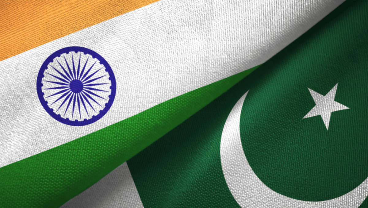 Pakistani PM Sharif invokes Kashmir issue at UNGA, India replies