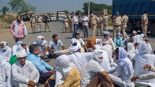 Finally, the road blockade on NH-44 in Haryana was lifted by farmers after the government accepted the demand - Asiana Times