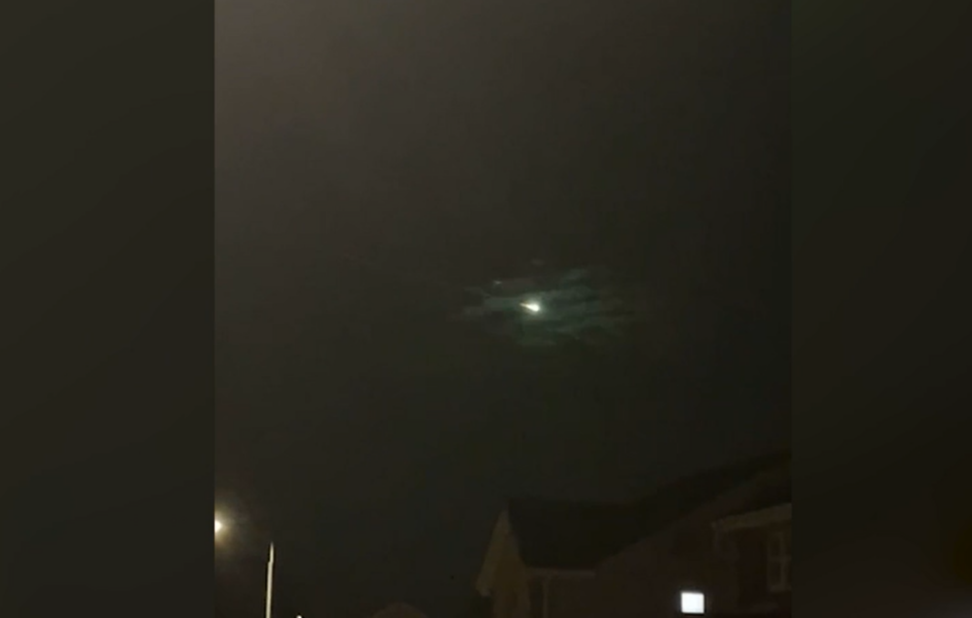 A Meteor was seen shooting through the sky over Scotland and Northern Ireland. - Asiana Times