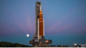 NASA: Mega Moon Rocket