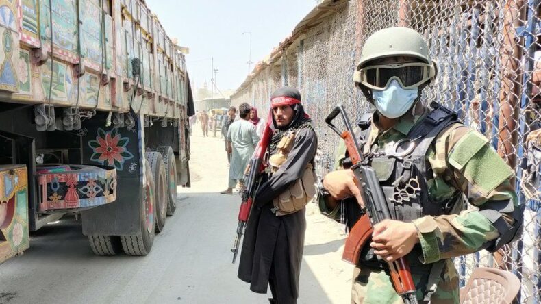 Taliban issues border with Pakistan