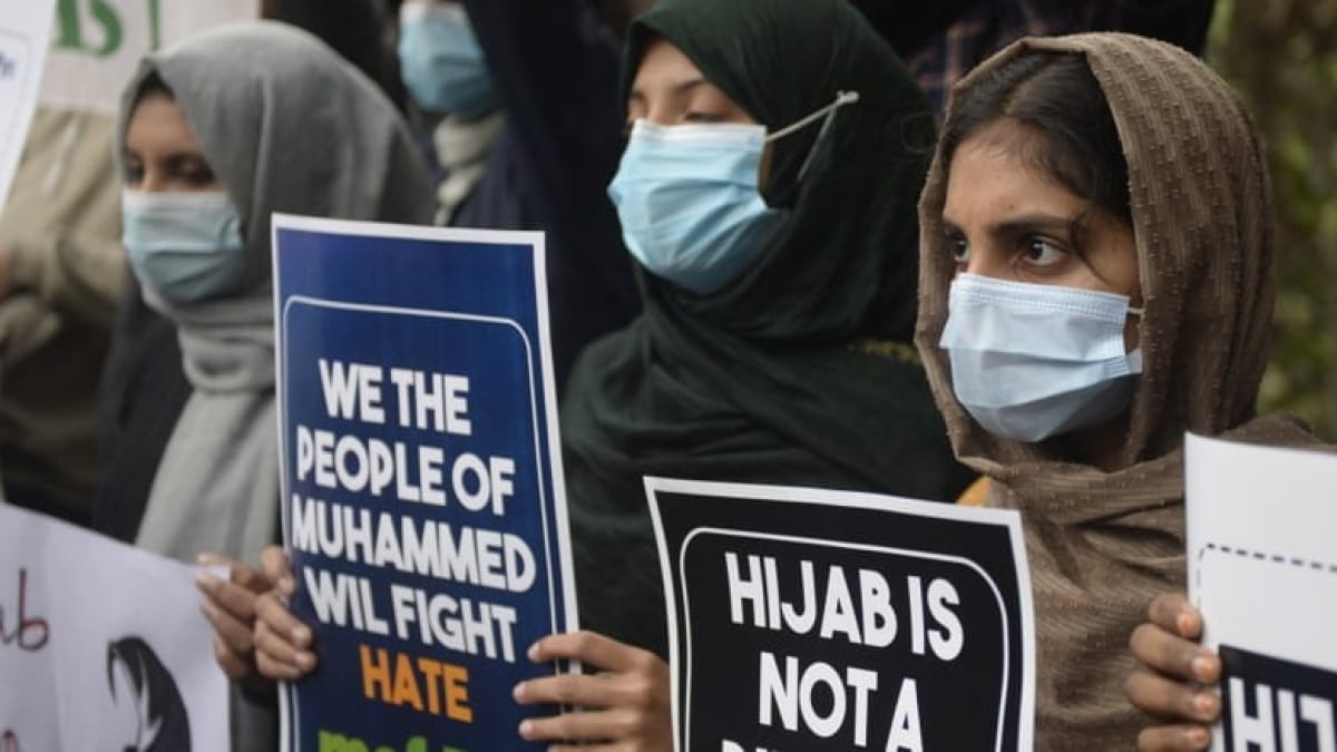SUPREME COURT'S VERDICT TODAY IN THE HIJAB BAN CASE OF KARNATAKA - Asiana Times