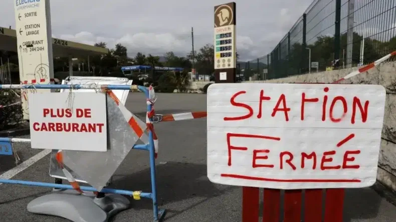 French oil workers continue to Strike
