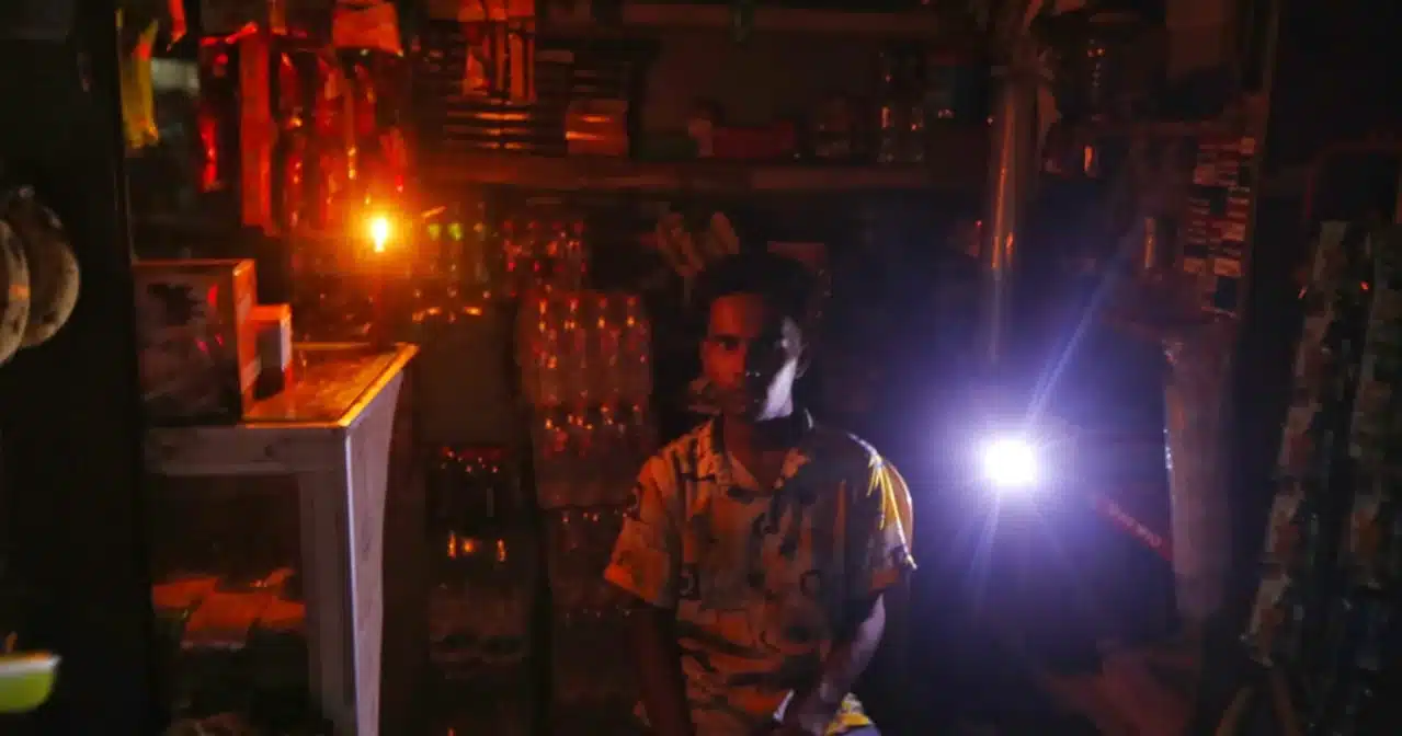 Bangladesh: National Power Grid Failure Leaves 140 million Without Electricity - Asiana Times