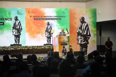 Prime Minister Modi lays out India’s foreign policy during conference with HoMs  - Asiana Times
