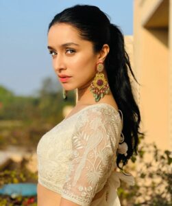 PETA India awards Shraddha Kapoor as Best Vegan Fashion Style Icon - Asiana Times