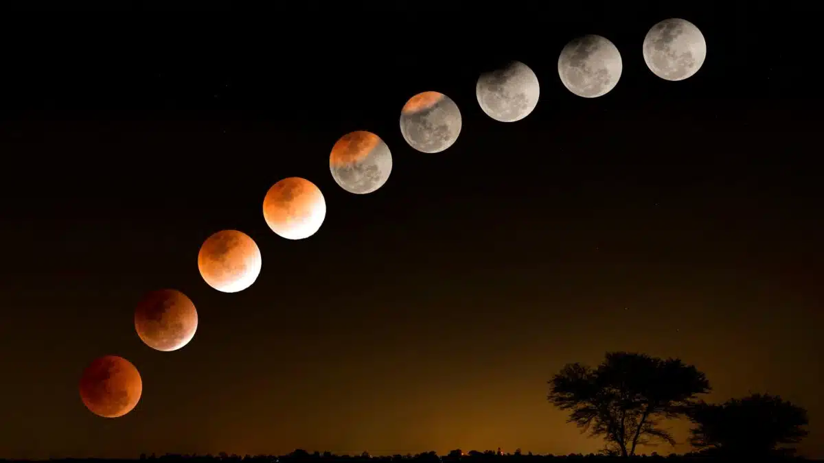 The Lunar Eclipse of 2022: The total lunar eclipse will be visible in which cities in India, Let’s find out - Asiana Times