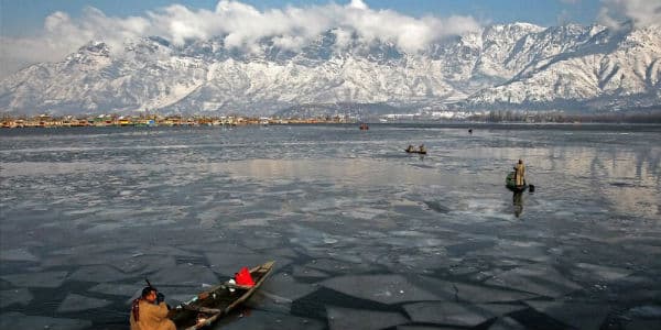 Enjoying winter in Kashmir - Asiana Times