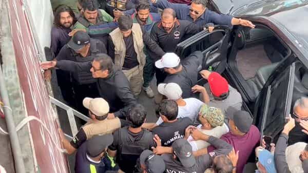 Ex-Prime Minister of Pakistan Imran Khan Shot and Wounded at Protest March - Asiana Times