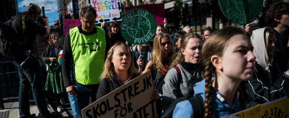 Legal Action against Sweden: Greta Thunberg and 600 young activists take the state to court. - Asiana Times