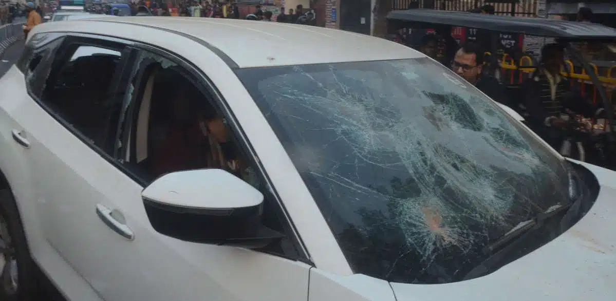 University violation had damaged the car window