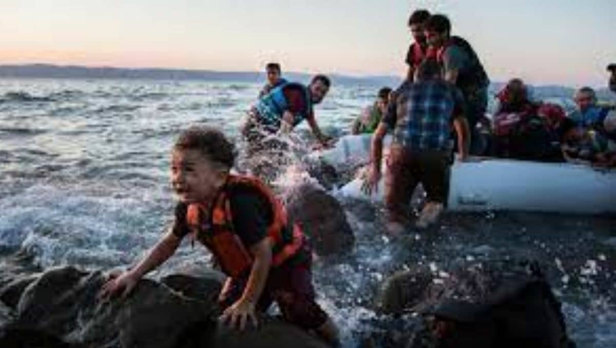 Refugees Stuck in Ocean