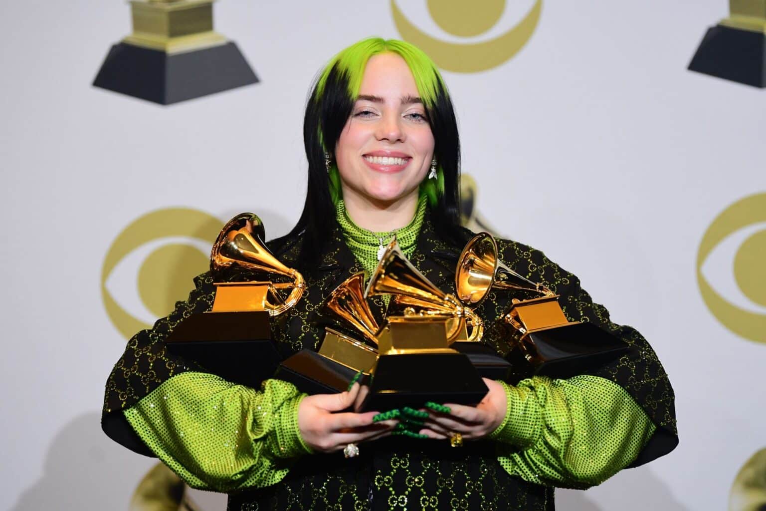 Billie Eilish talks about her Body Image Issues - Asiana Times