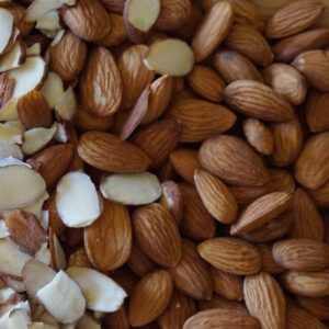 raw-almonds-and-sliced