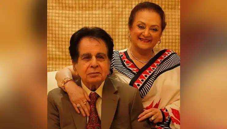 Dazzling Saira Banu gets teary eyed after seeing 1 Dilip Kumar’s poster at an event - Asiana Times