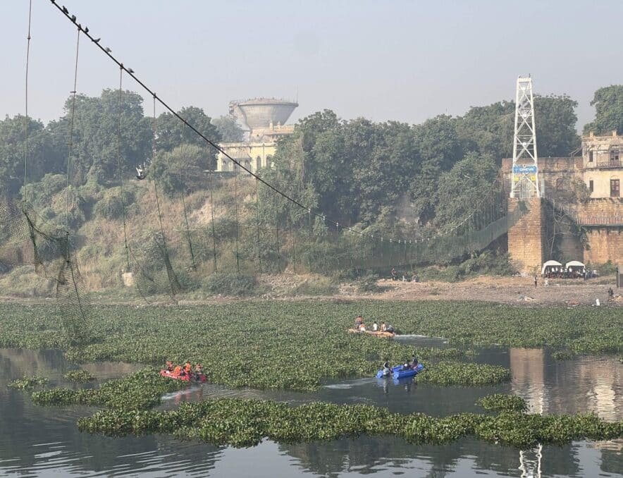 Morbi Bridge Collapse:  1,262 Page Chargesheet Filed  - Asiana Times