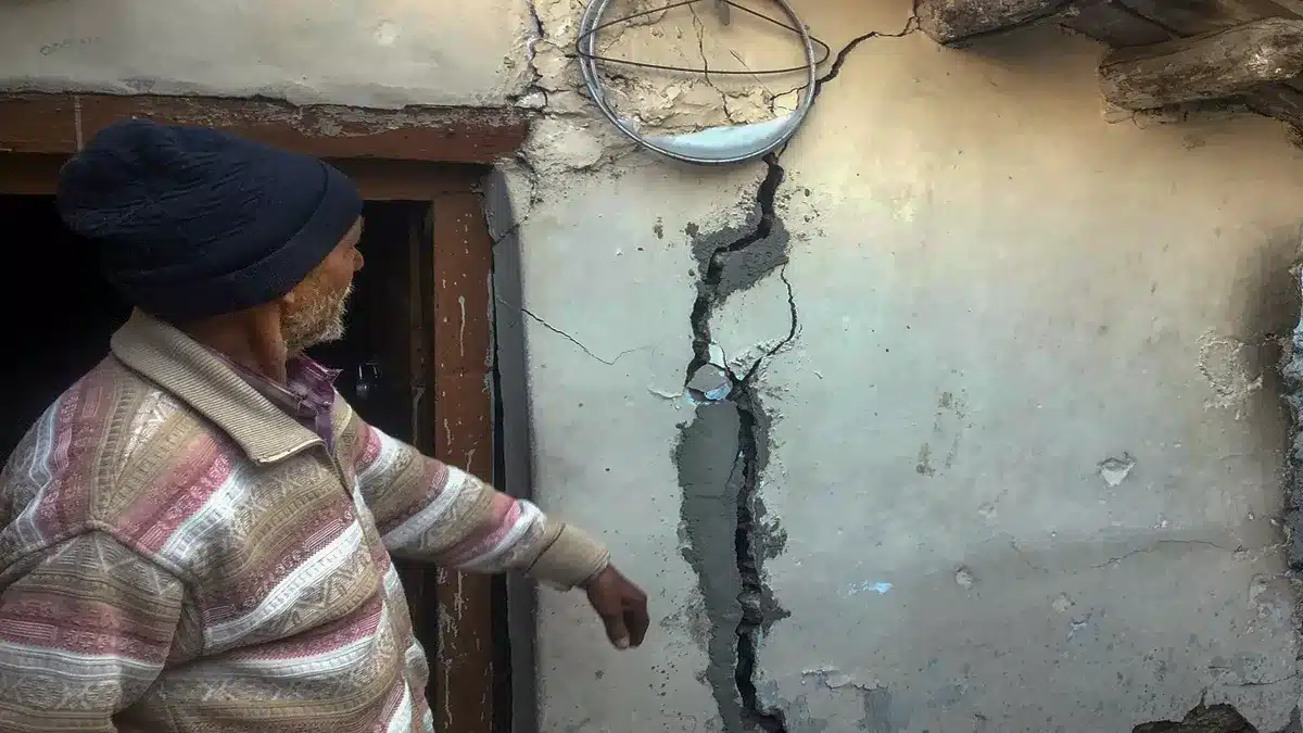 Land subsidence in Joshimath: 723 Houses Damaged; Demolition of 2 Hotels Halted Due To Protests - Asiana Times