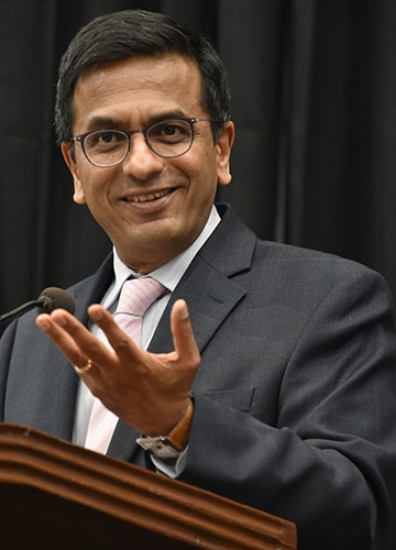 1,091 SC JUDGMENTS TO BE RELEASED IN REGIONAL LANGUAGES ON REPUBLIC DAY:  CJI DY CHANDRACHUD  - Asiana Times
