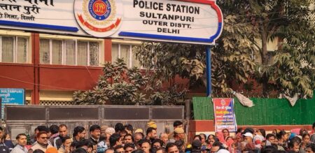 <strong>Massive protest arises outside Sultanpuri police station over women's death</strong> - Asiana Times