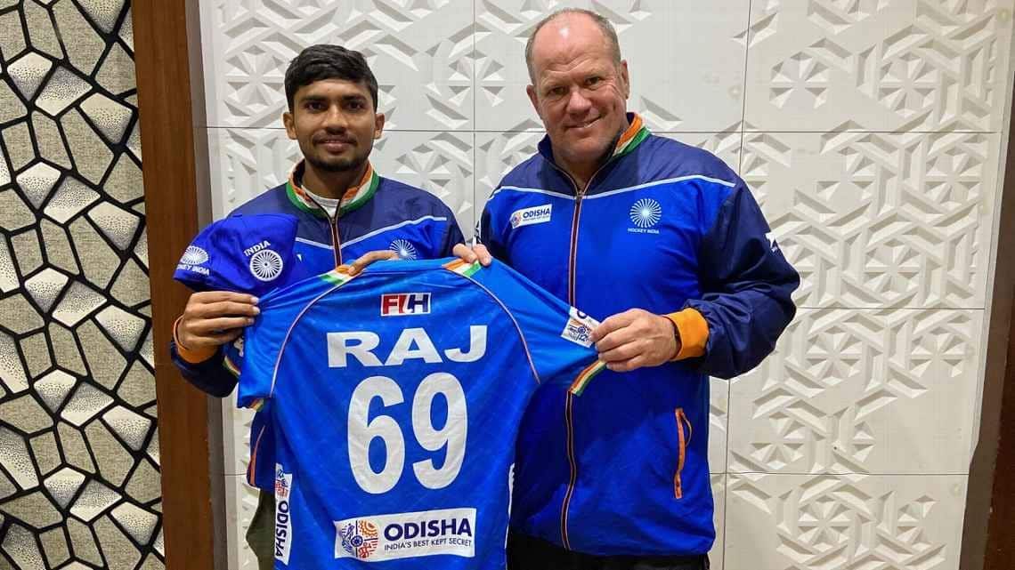 The " Ghaziabad ka Raj Kumar" getting his official jersey before his debut.