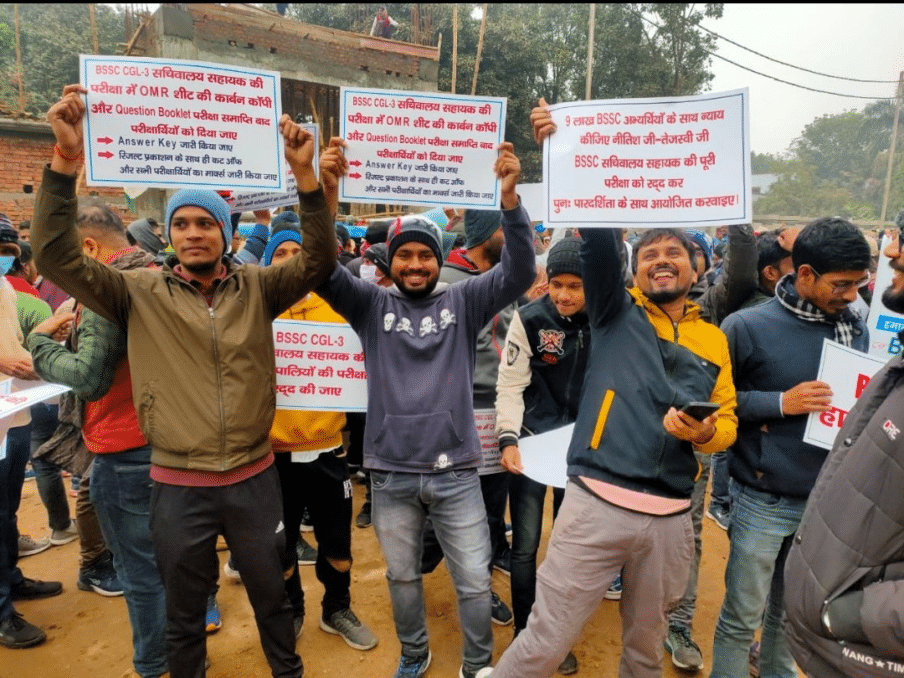 BSSC Paper leak: Bihar Police lathi-charge students protesting over CGL paper leak. - Asiana Times