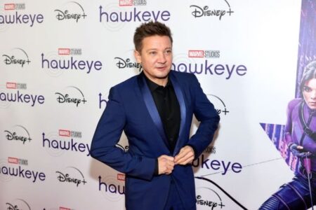 Jeremy Renner has surgery after snow plough accident. - Asiana Times