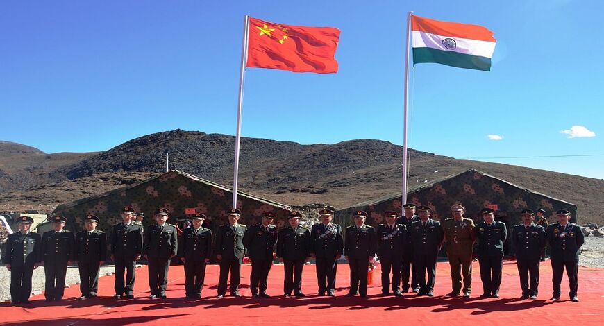 Soldiers of India & China