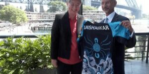 Penny Wong gifted Australian team jersey to EAM (image source:ANI)