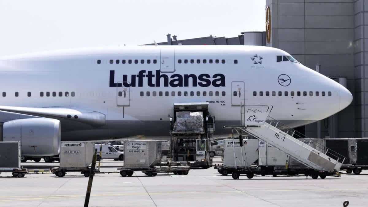 Lufthansa Aeroplane