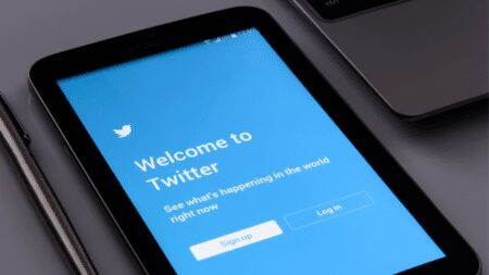 <strong>Massive Move by Twitter: Company to Charge for SMS Two-Factor Authentication</strong> - Asiana Times