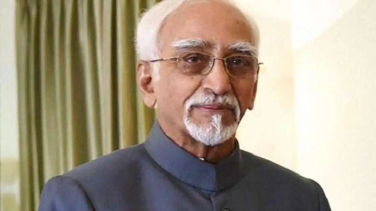 Hamid Ansari's link with Pak journalist, BJP claims with photo - Asiana Times