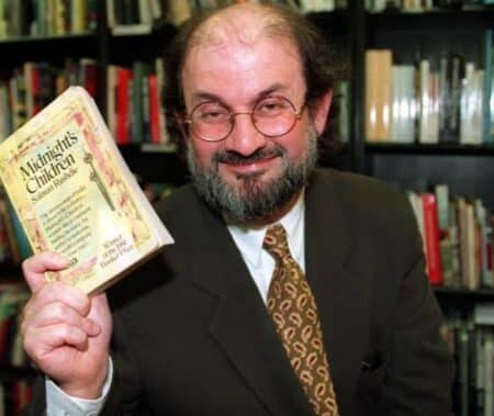 Rushdie In No Rush to Retire - Asiana Times