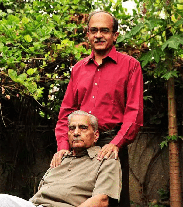 Shanti Bhushan with his son Prashant Bhushan