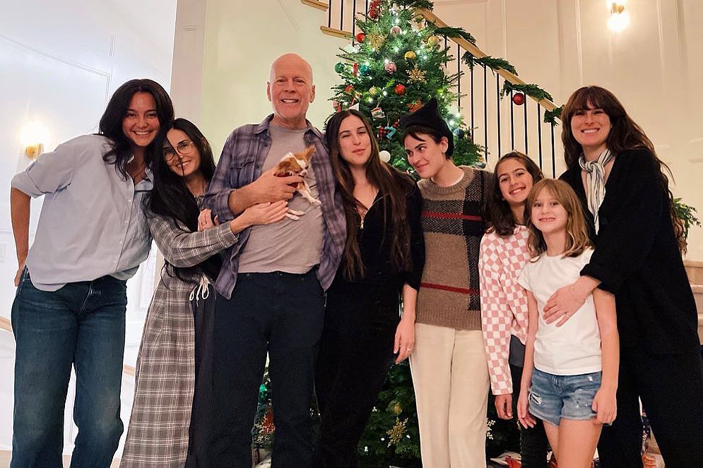 Is Bruce Willis, the ‘Die Hard’ Actor Facing Untreatable Dementia? Family answers - Asiana Times