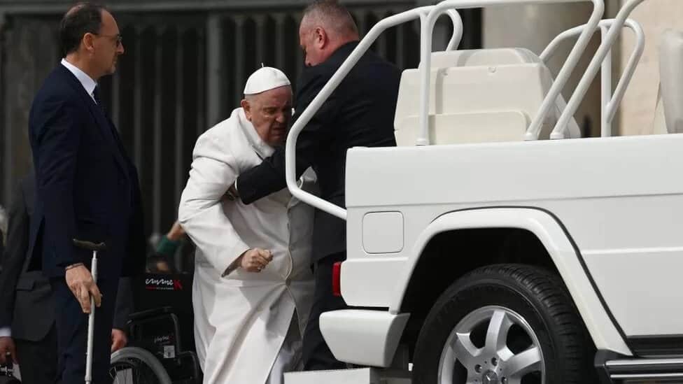 Pope Francis was carried off to Gemelli hospital.