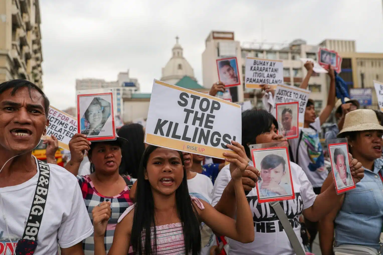 Philippine police officer jailed for killing teens - Asiana Times