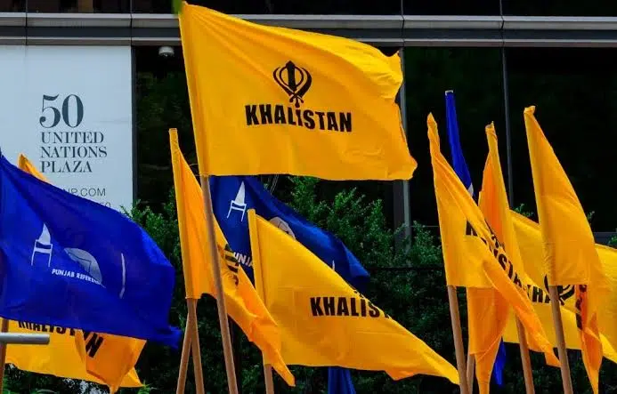 sikh flags