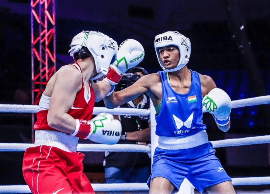 Nitu smashes the opponent and makes place in semis