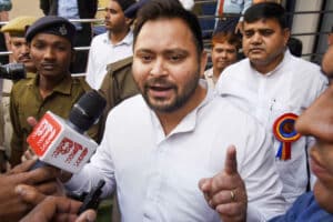 In the “Land for Jobs” scam, the ED raids Tejashwi Yadav’s home In the "Land for Jobs" scam, the ED raids Tejashwi Yadav's home - Asiana Times