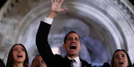 Venezuelan Leader Juan Guaidó Not to Seek Asylum - Asiana Times