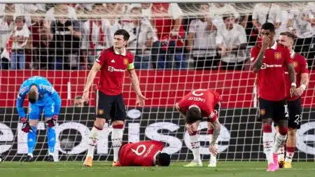Manchester United’s Shock Exit from UEL - Asiana Times