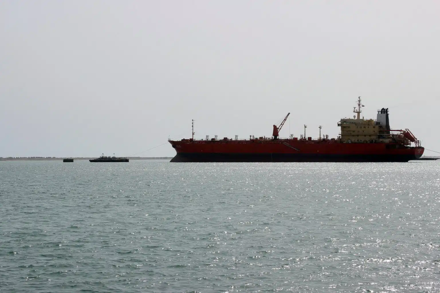 UN Purchased Supertanker Sailed To Prevent Disaster.