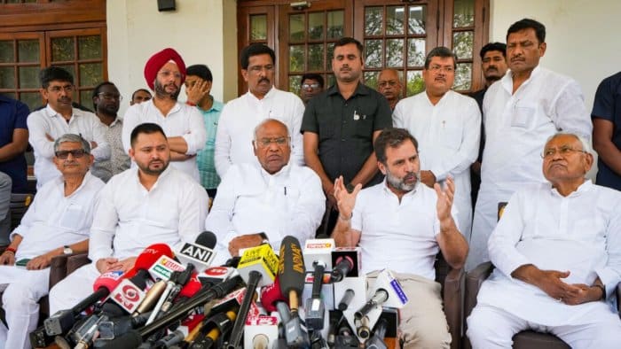 Opposition unity surfaces as Pawar meets Kharge, Gandhi - Asiana Times