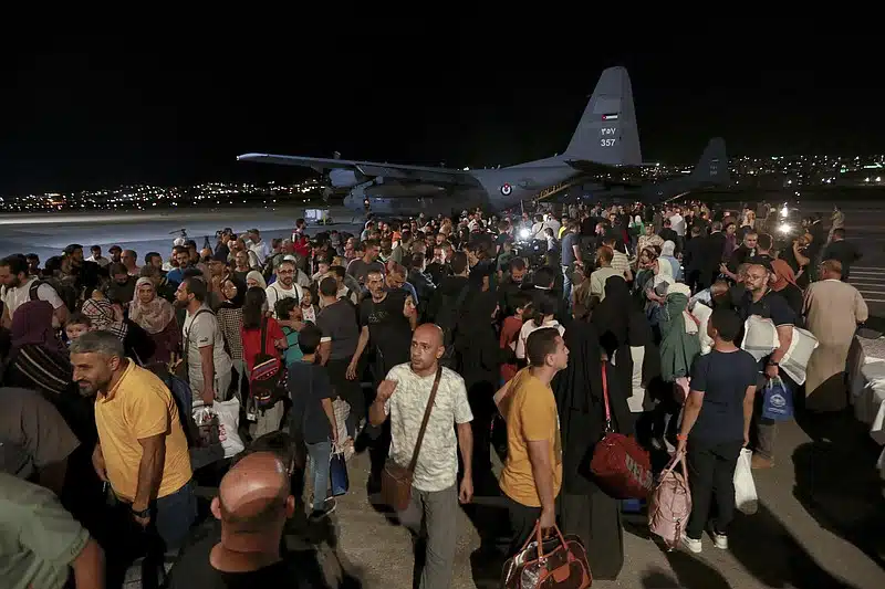 1,000 Americans Flee Sudan Amid Violence