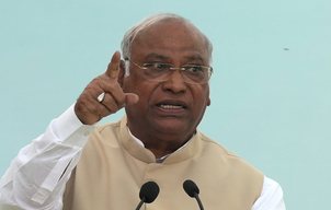 Looting People: Kharge Accuses BJP - Asiana Times