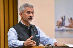 Jaishankar embarks on Sweden visit, meets Indian diaspora - Asiana Times