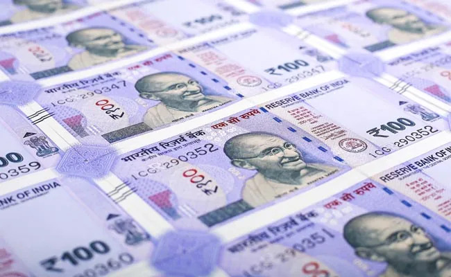 Rupee weakens to 82.80 against US dollar - Asiana Times