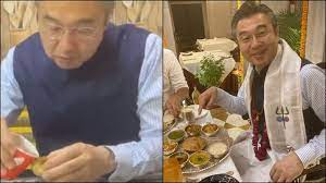 Japanese Ambassador eats golgappa and thali in Varanasi- Asiana Times
