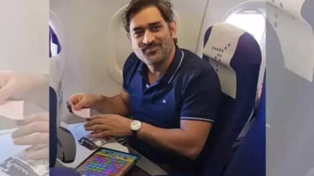 MS Dhoni Spreads Candy Crush Craze for Free - Asiana Times